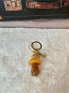 Gold Glitter Mushroom Keychain